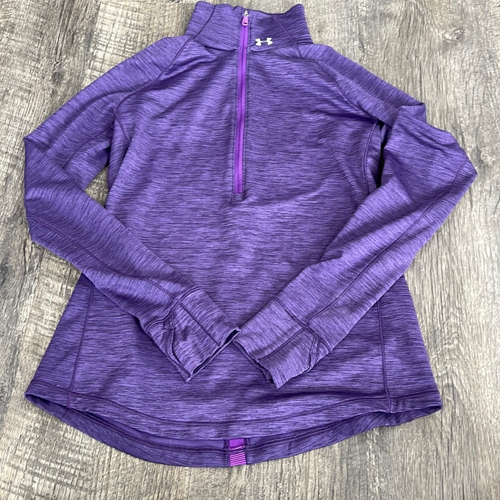 Under armor women’s small shirt